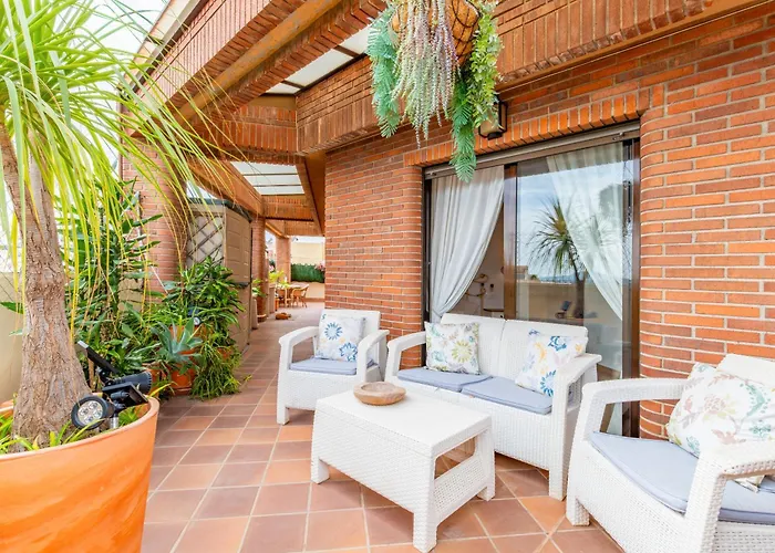 Atico Luminoso Con Vistas En *