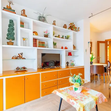 Atico Luminoso Con Vistas En *