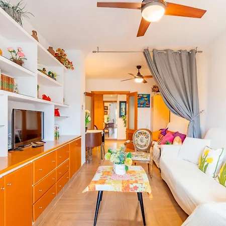 Atico Luminoso Con Vistas En *