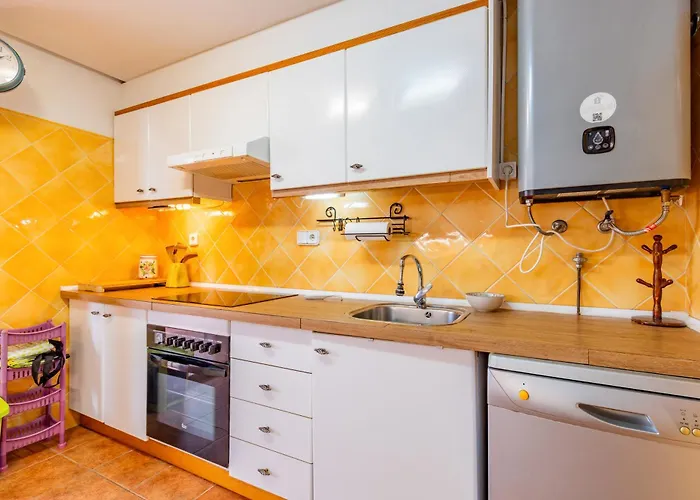 Atico Luminoso Con Vistas En