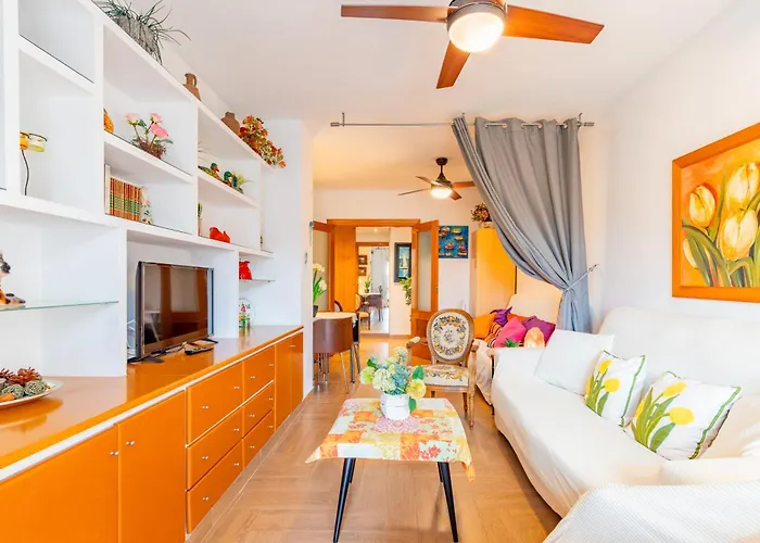 Atico Luminoso Con Vistas En *